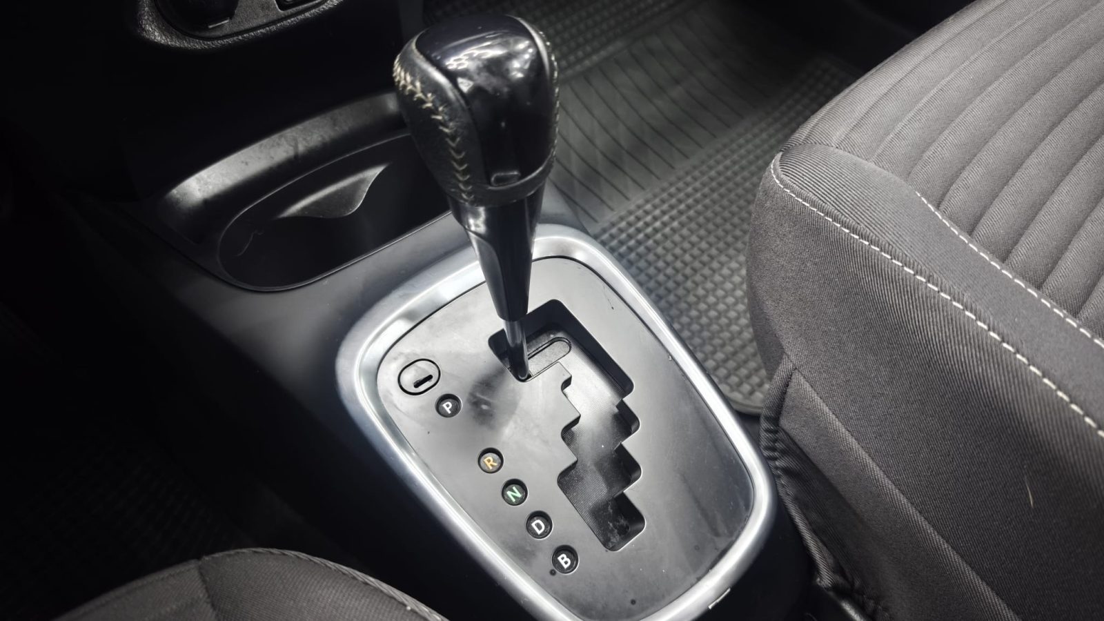 2018 Toyota Yaris - Foto 7