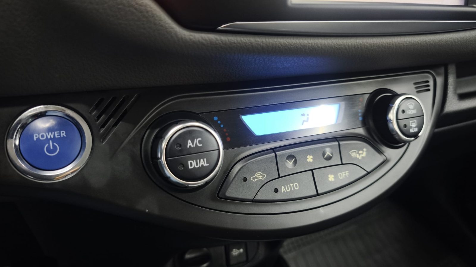 2018 Toyota Yaris - Foto 8
