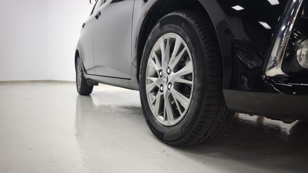 2018 Toyota Yaris - Foto 11