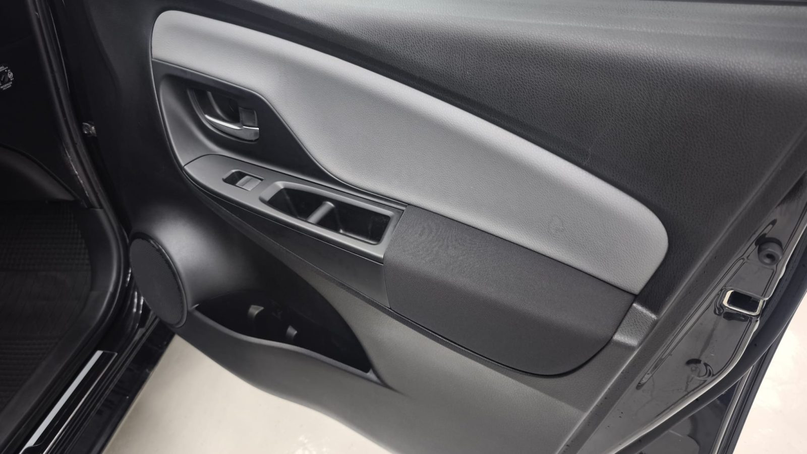 2018 Toyota Yaris - Foto 9