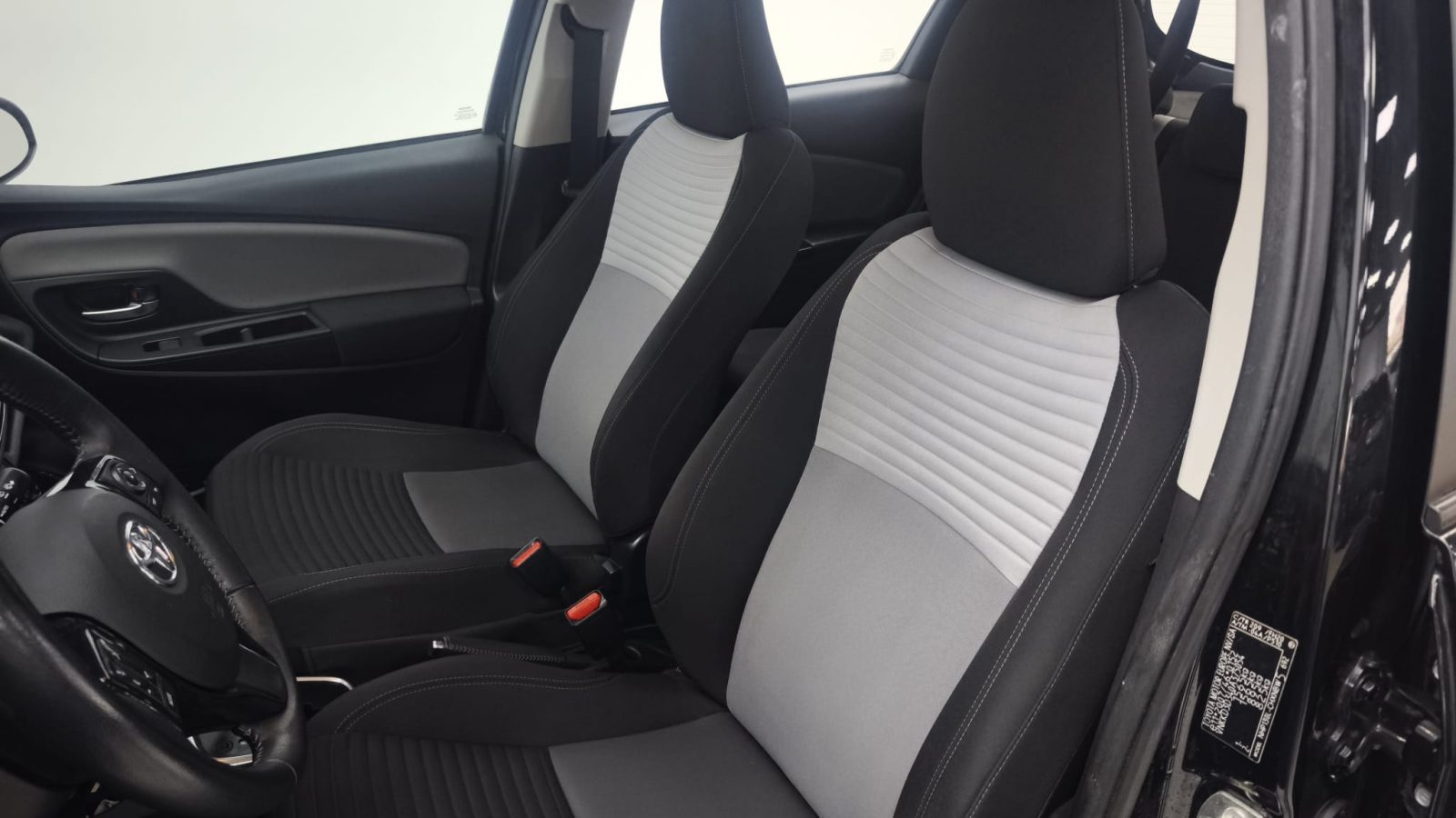 2018 Toyota Yaris - Foto 4