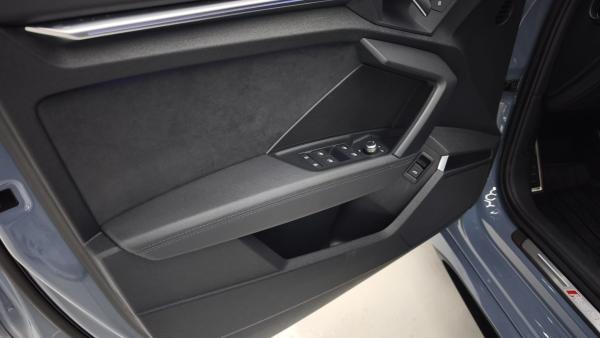 2023 Audi RS3 - Foto 14