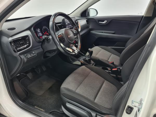 2022 Kia Stonic - Foto 3