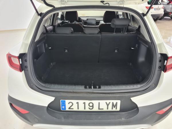 2022 Kia Stonic - Foto 9