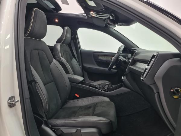 2020 Volvo XC40 - Foto 4