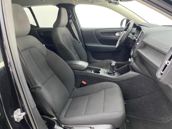 2021 Volvo XC40 - Foto 8
