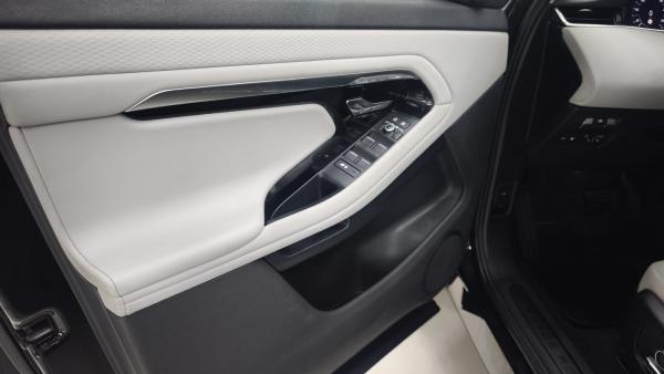 2021 Land Rover Range Rover Evoque - Photo 12