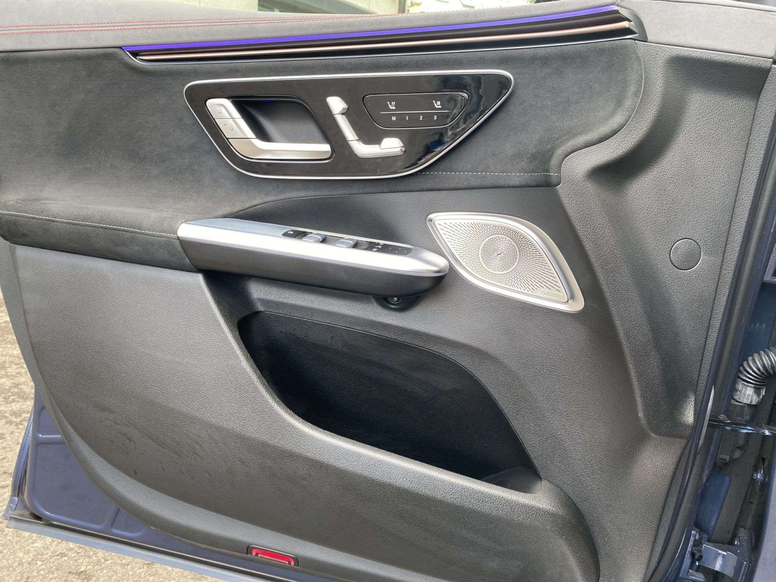 2025 Mercedes-Benz EQE SUV - Foto 12