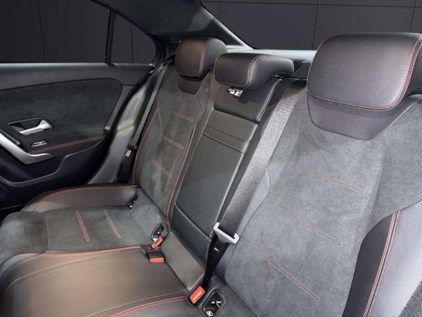 2023 Mercedes-Benz Clase A Sedan - Foto 16