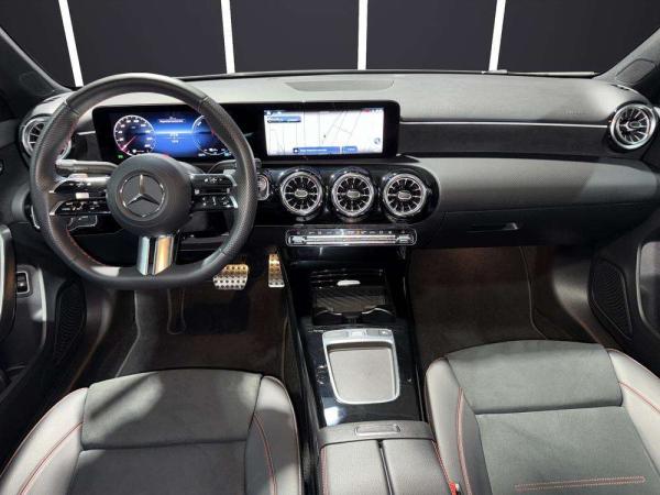 2023 Mercedes-Benz Clase A Sedan - Foto 10