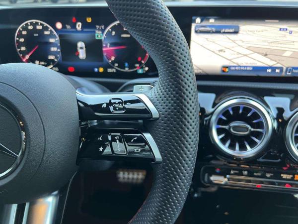 2025 Mercedes-Benz Clase A Sedan - Foto 10