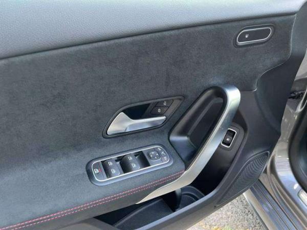 2025 Mercedes-Benz Clase A Sedan - Foto 15