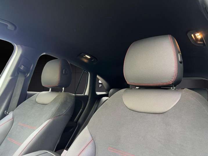2025 Mercedes-Benz Clase A Sedan - Foto 16