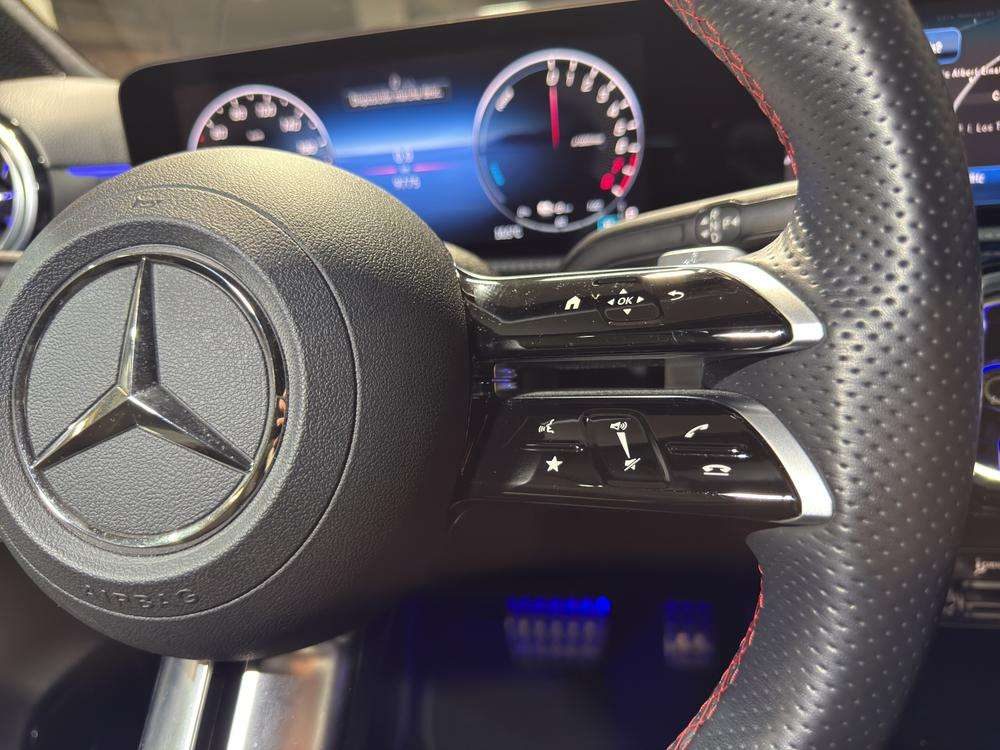 2025 Mercedes-Benz Clase A Sedan - Foto 12