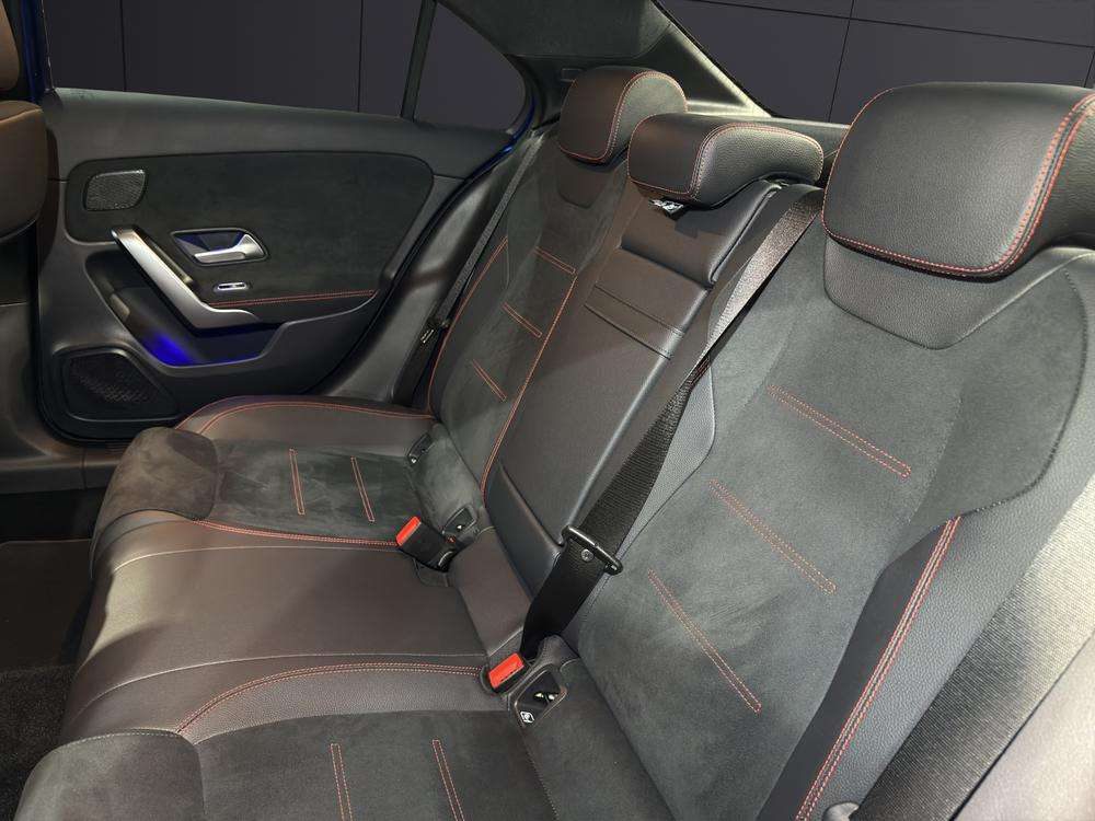 2025 Mercedes-Benz Clase A Sedan - Foto 17