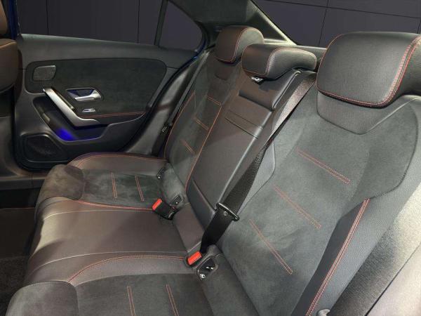 2025 Mercedes-Benz Clase A Sedan - Foto 17