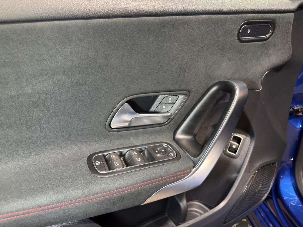 2025 Mercedes-Benz Clase A Sedan - Foto 16
