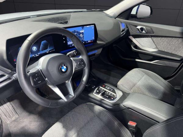 2025 BMW Serie 1 - Foto 10