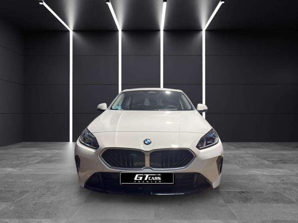 2025 BMW Serie 1 - Foto 6