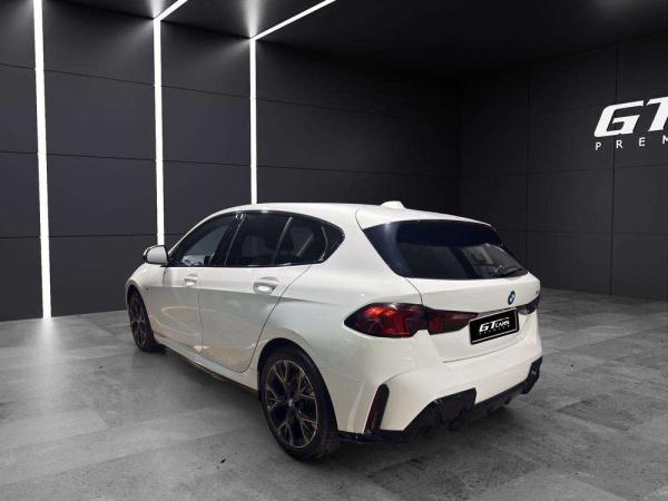 2025 BMW Serie 1 - Foto 5