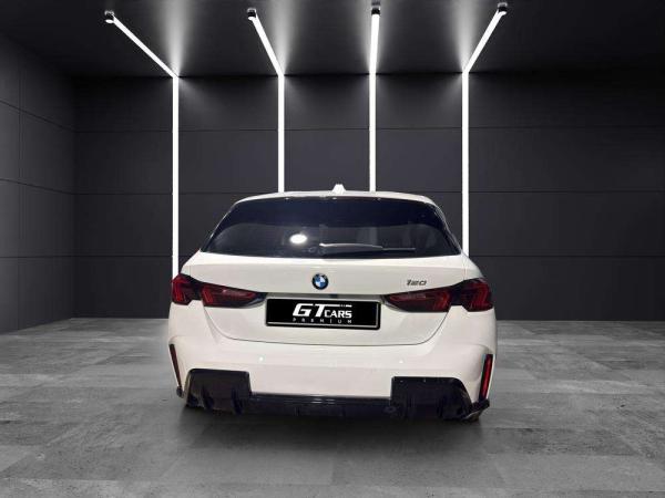 2025 BMW Serie 1 - Foto 4