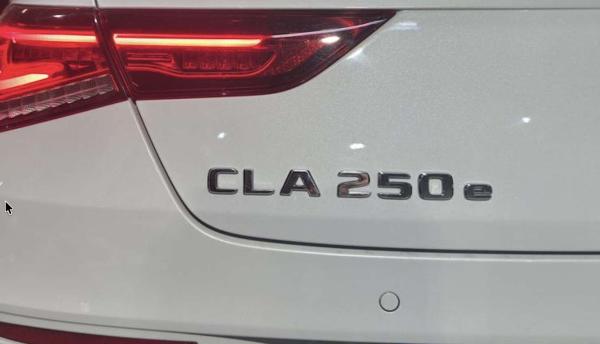 2021 Mercedes-Benz CLA - Foto 8