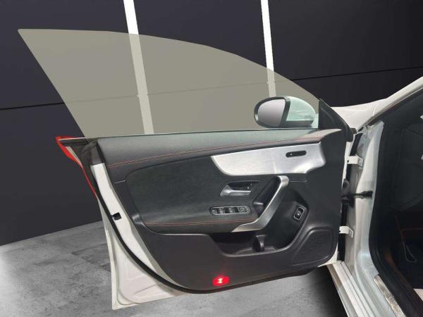 2021 Mercedes-Benz CLA - Foto 12