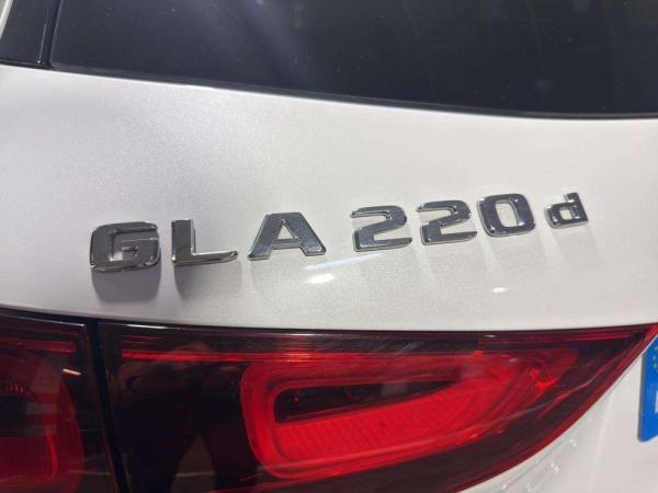 2022 Mercedes-Benz GLA - Foto 6