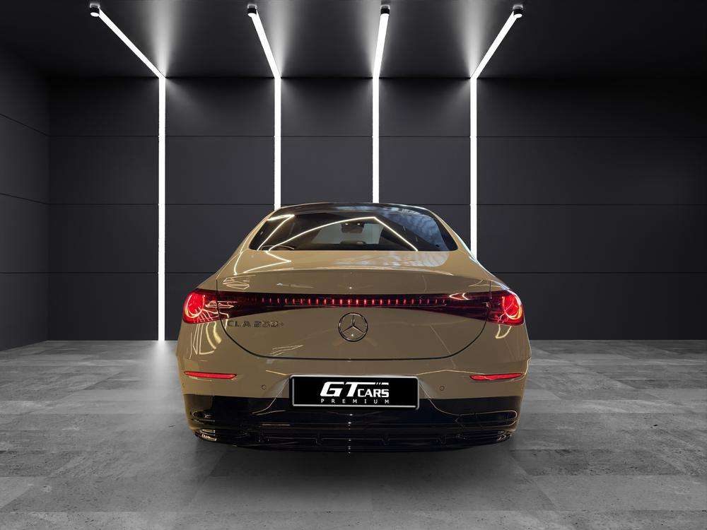 2025 Mercedes-Benz CLA - Foto 3
