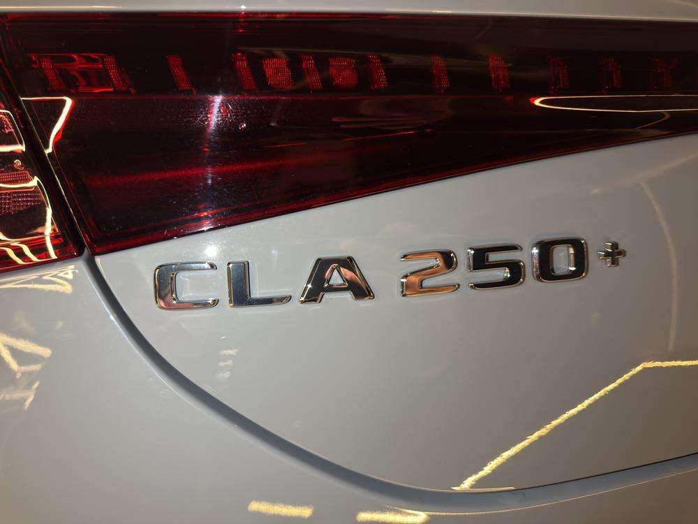 2025 Mercedes-Benz CLA - Foto 7