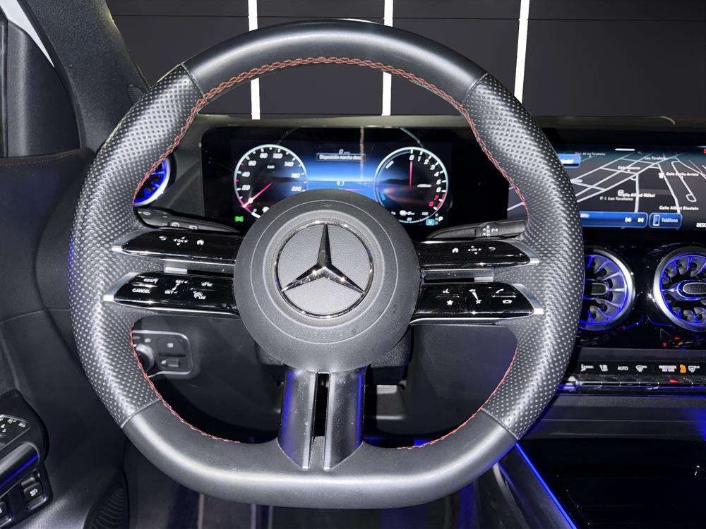 2026 Mercedes-Benz GLA - Foto 11