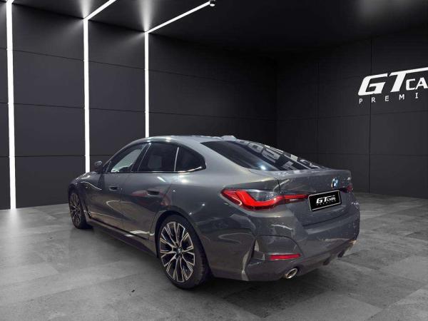 2022 BMW Serie 4 - Foto 3