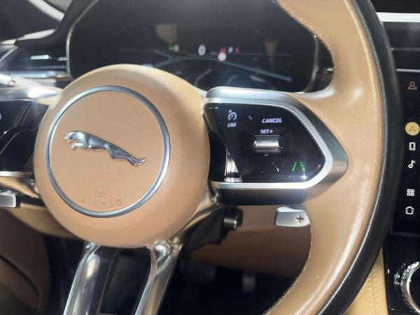 2021 Jaguar Fpace - Foto 11