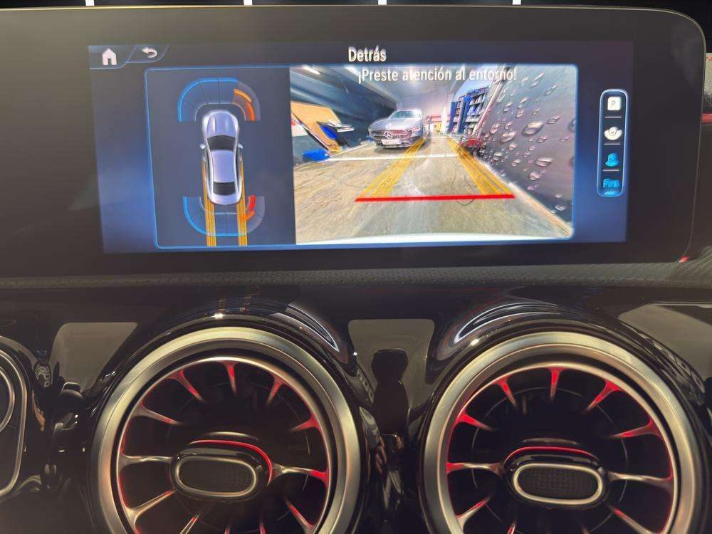 2025 Mercedes-Benz CLA - Foto 10