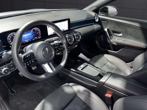 2026 Mercedes-Benz Clase A - Foto 9