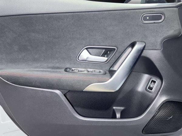 2026 Mercedes-Benz Clase A - Foto 15