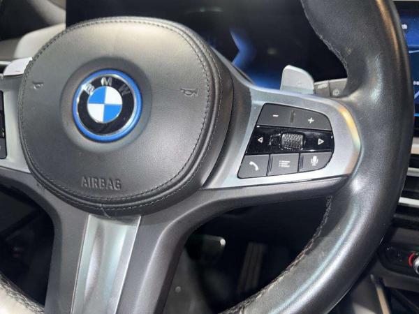2023 BMW Serie 3 - Foto 11
