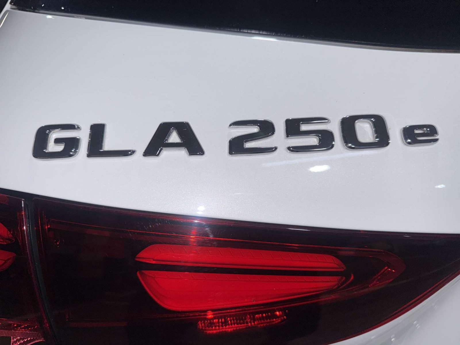 2026 Mercedes-Benz GLA - Foto 8