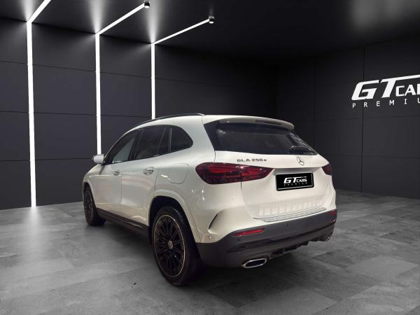2026 Mercedes-Benz GLA - Foto 3