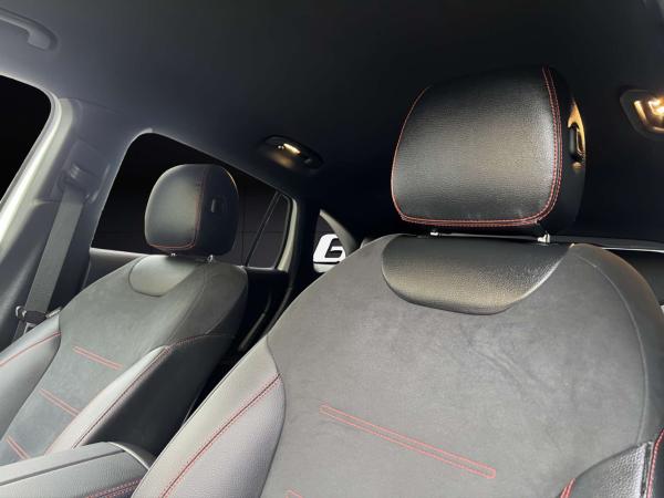 2026 Mercedes-Benz GLA - Foto 18