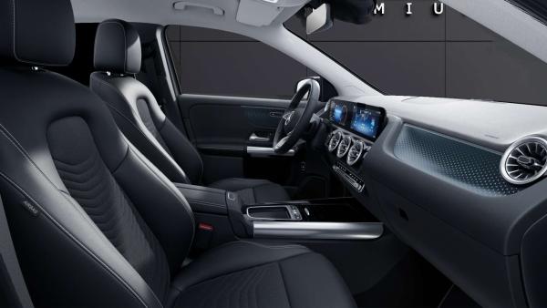 2025 Mercedes-Benz GLA - Foto 10