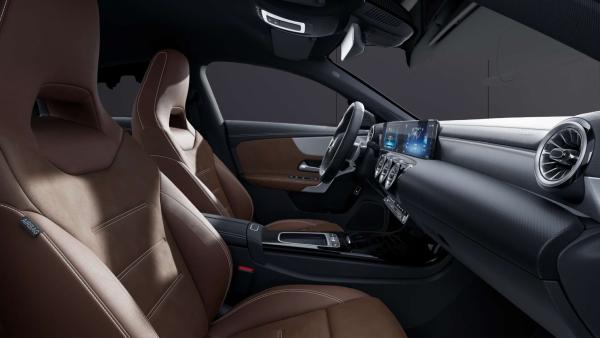 2024 Mercedes-Benz CLA - Foto 9
