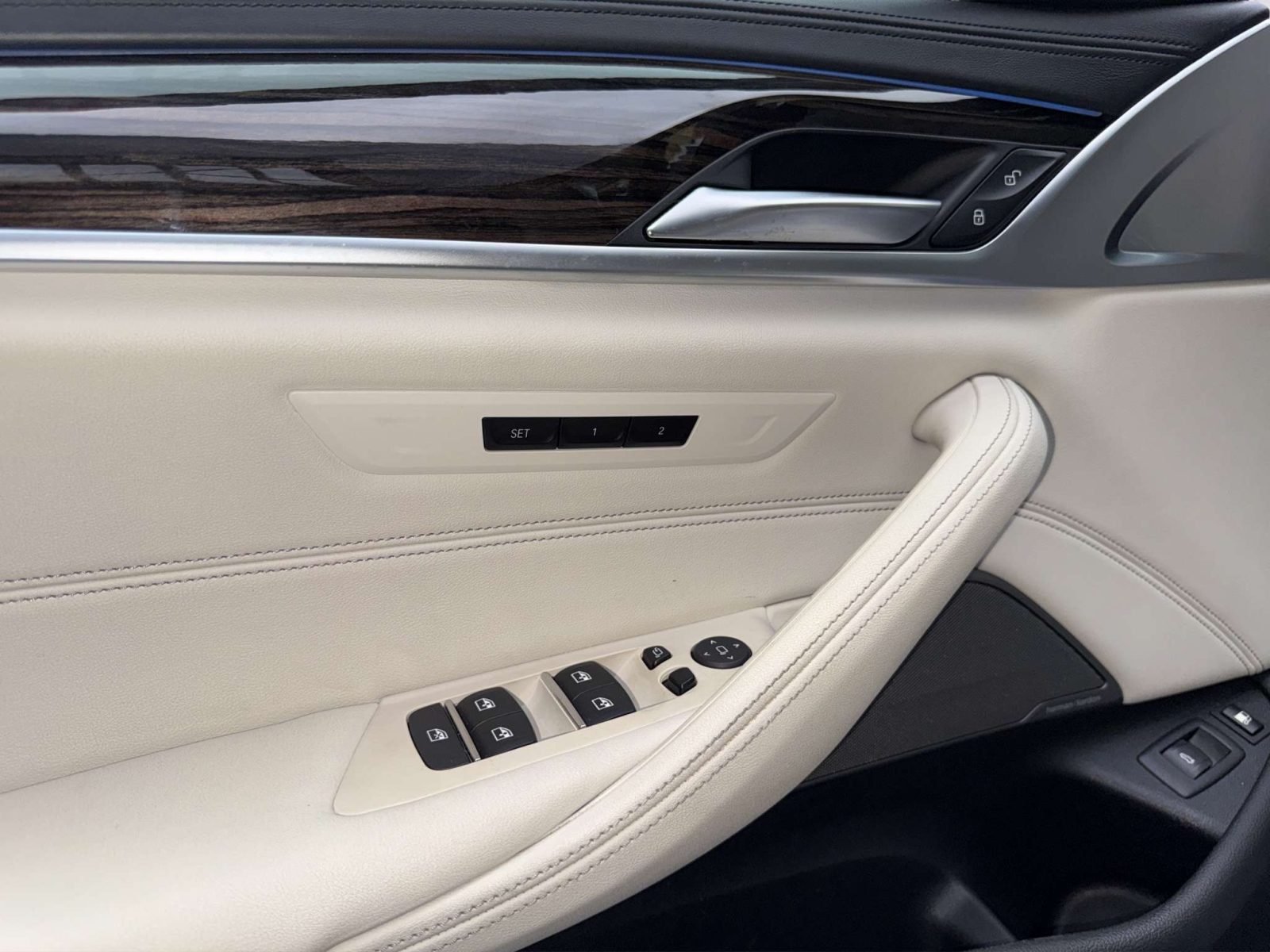 2022 BMW Serie 5 - Foto 15