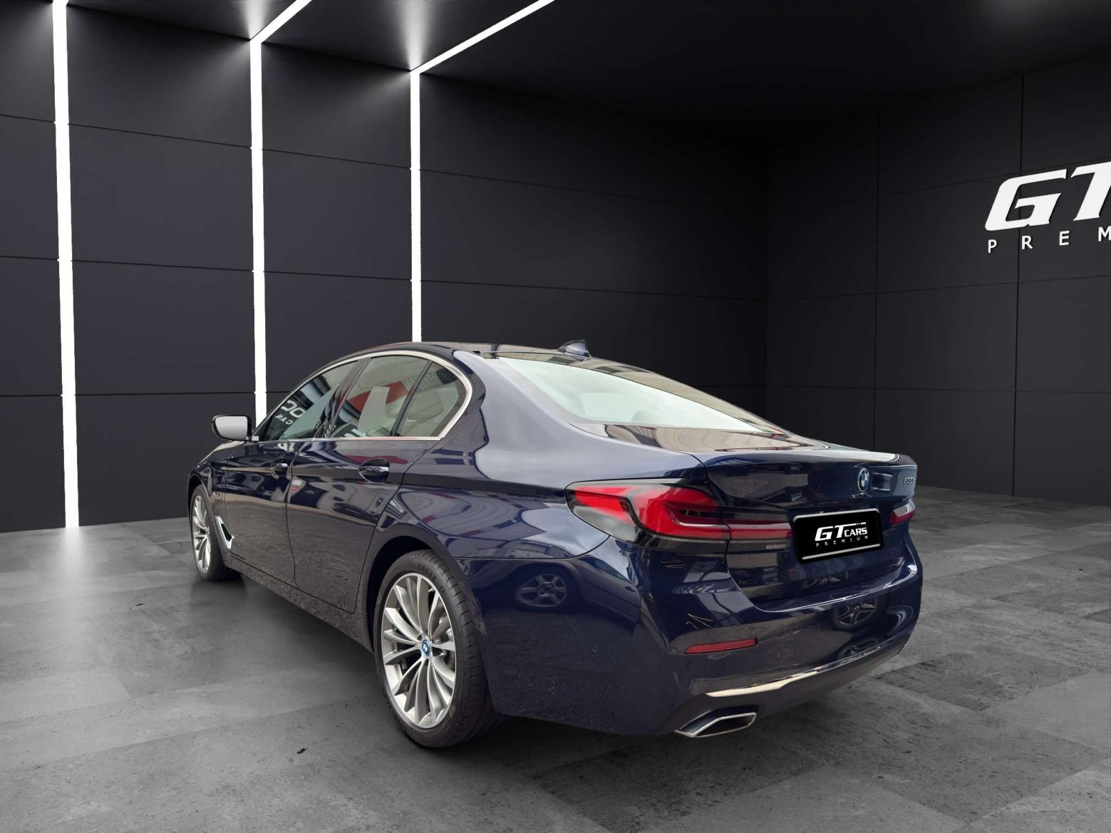 2022 BMW Serie 5 - Foto 4