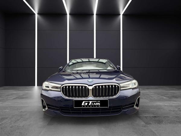 2022 BMW Serie 5 - Foto 3