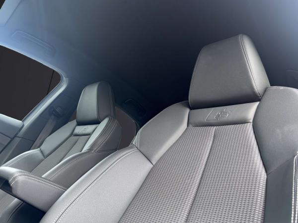 2024 Audi Q4 - Foto 13