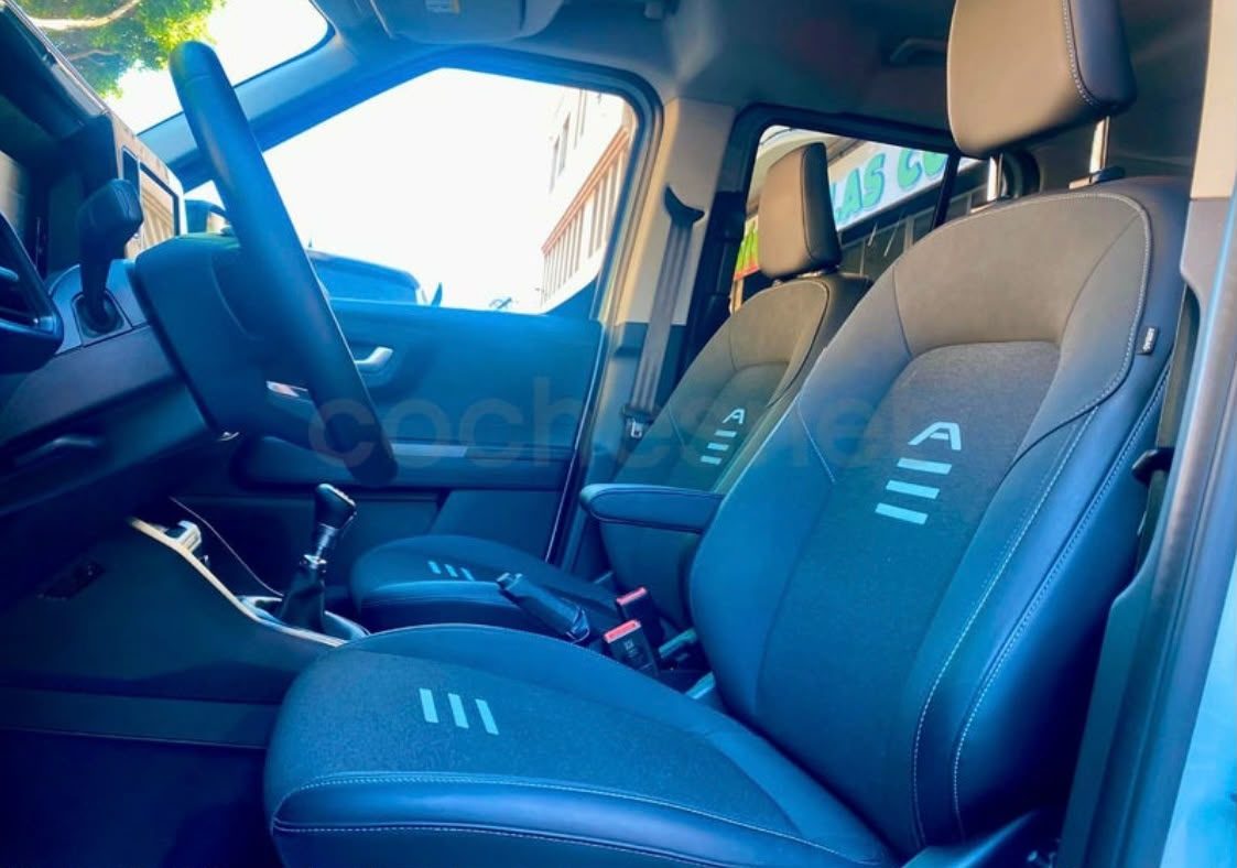 2025 Ford tourneo - Foto 11