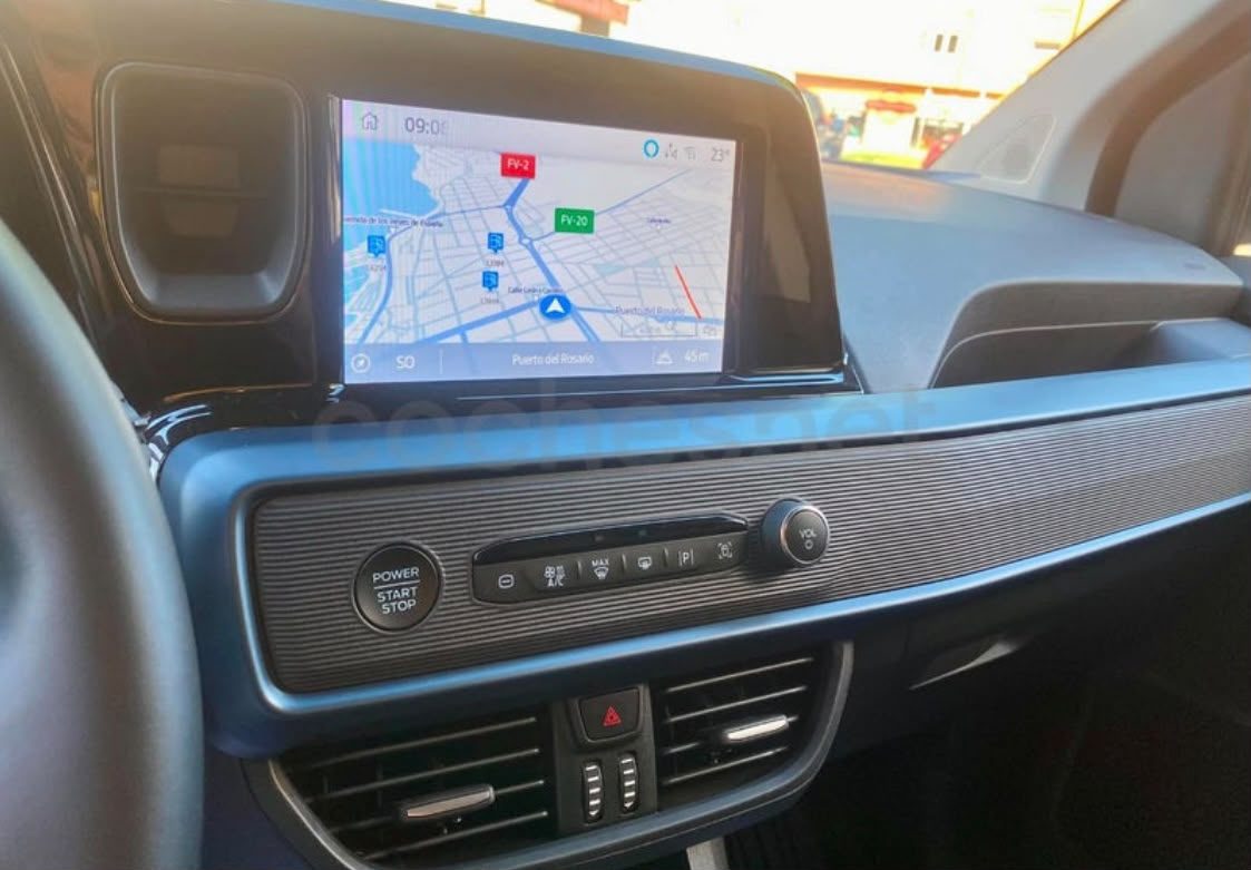 2025 Ford tourneo - Foto 8