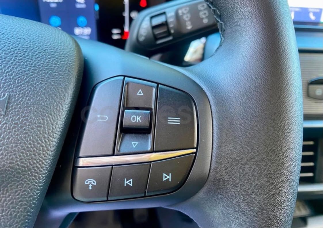 2025 Ford tourneo - Foto 9