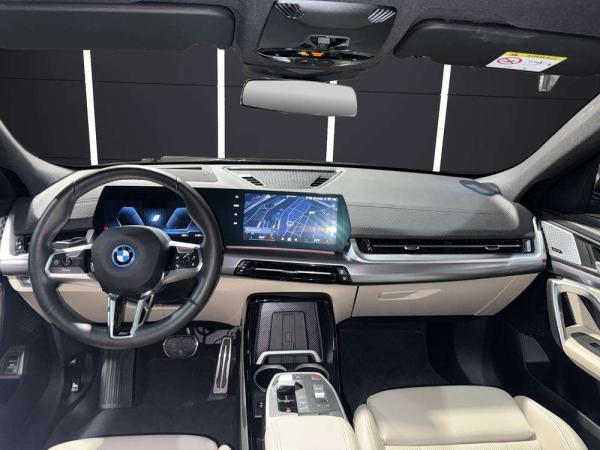 2024 BMW iX2 - Foto 10